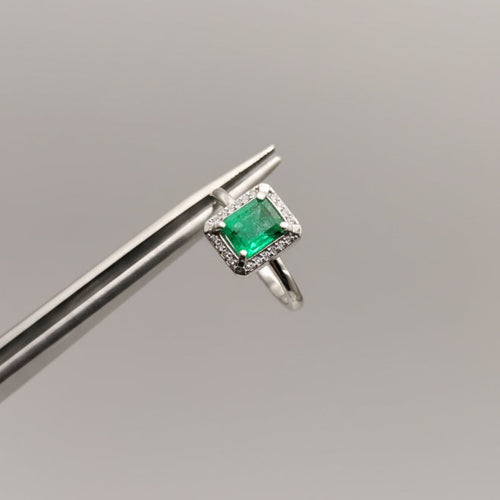 Anillo en Plata con Esmeralda Natural Talla 7