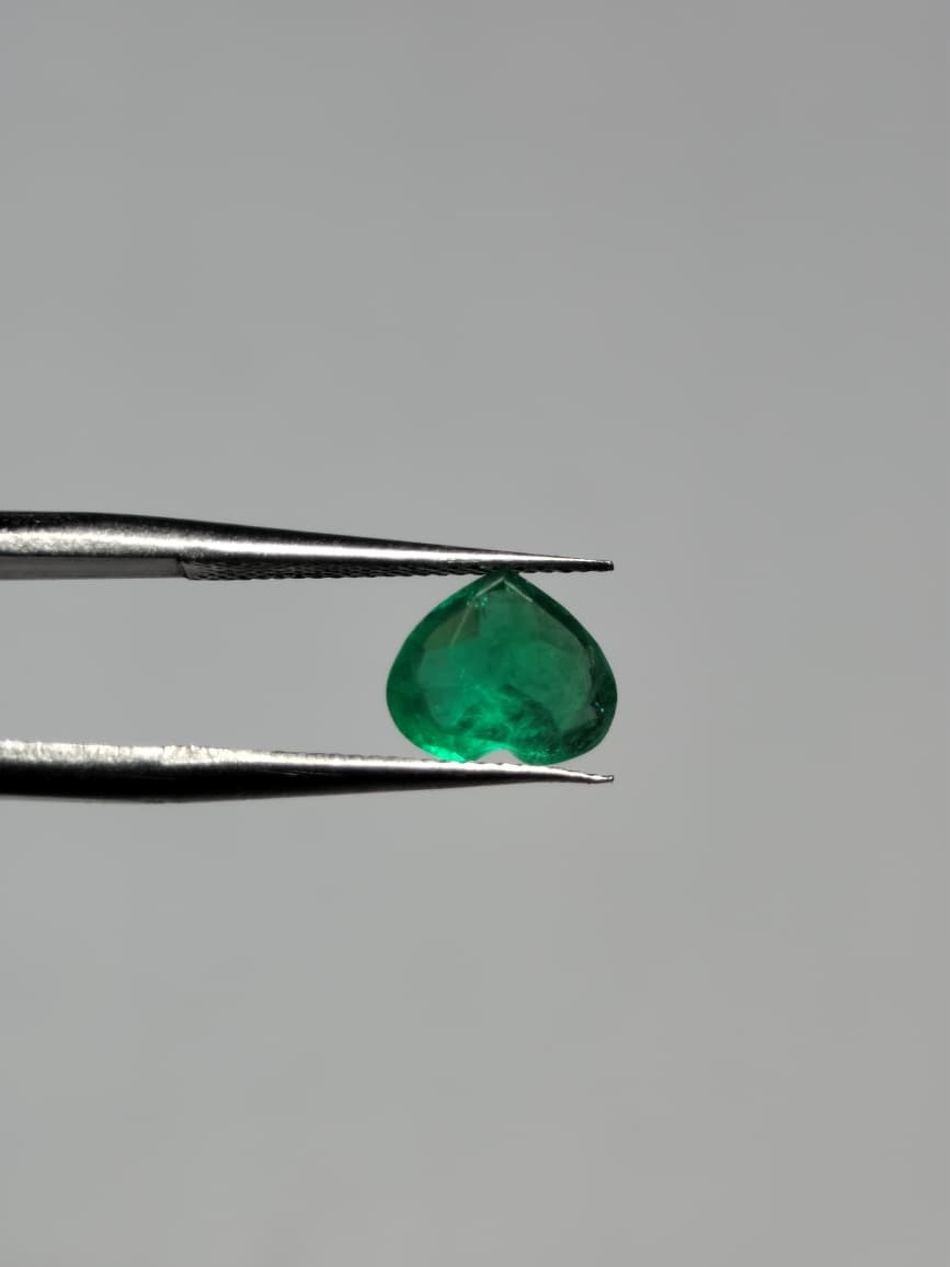 Esmeralda Talla Corazón de 1,37 cts