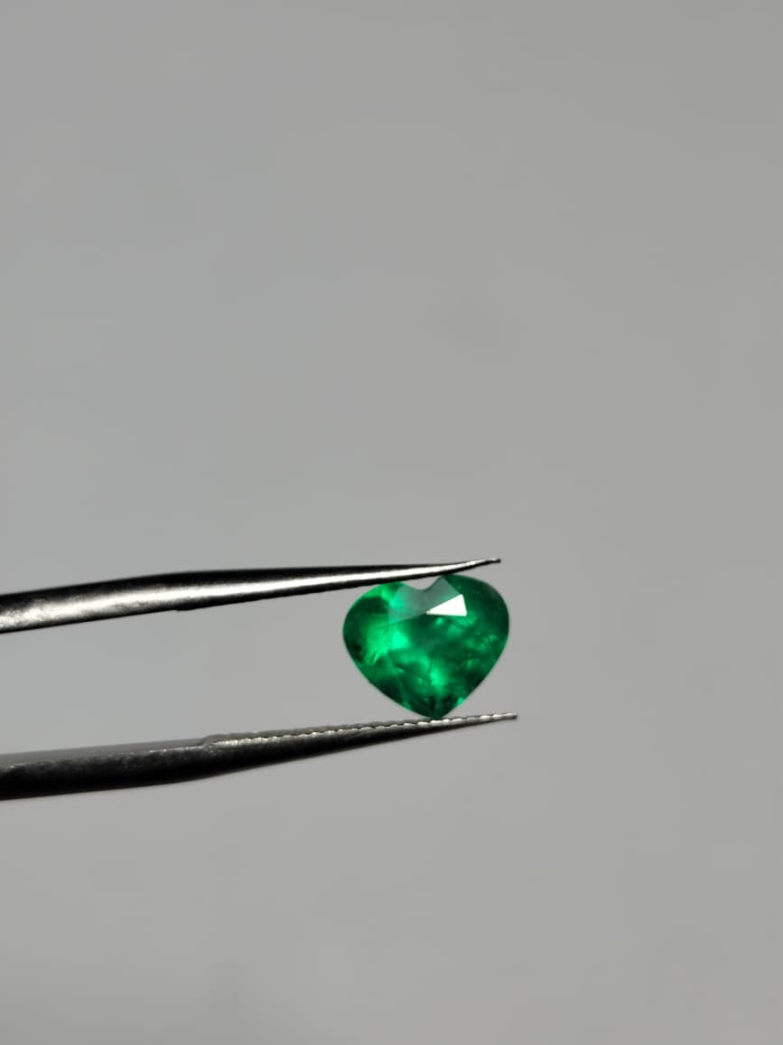 Esmeralda Talla Corazón de 1,37 cts