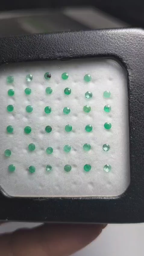 Lote 35 Unidades | Medida: 2.0 mm esmeraldas naturales